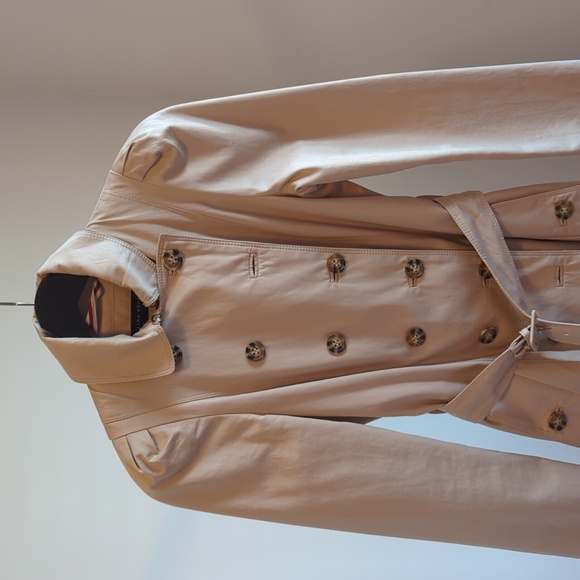Zara Trench - Picture 2 of 4